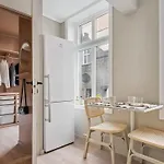 The Place To In Center - Close To Everything Apartment
